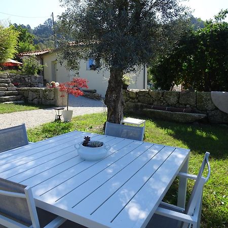 A Casa Com 2 Pereiras Bed & Breakfast Терас де Буро Екстериор снимка